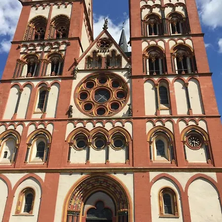 Moderne Im Rhein-main-gebiet Bed & Breakfast 3*